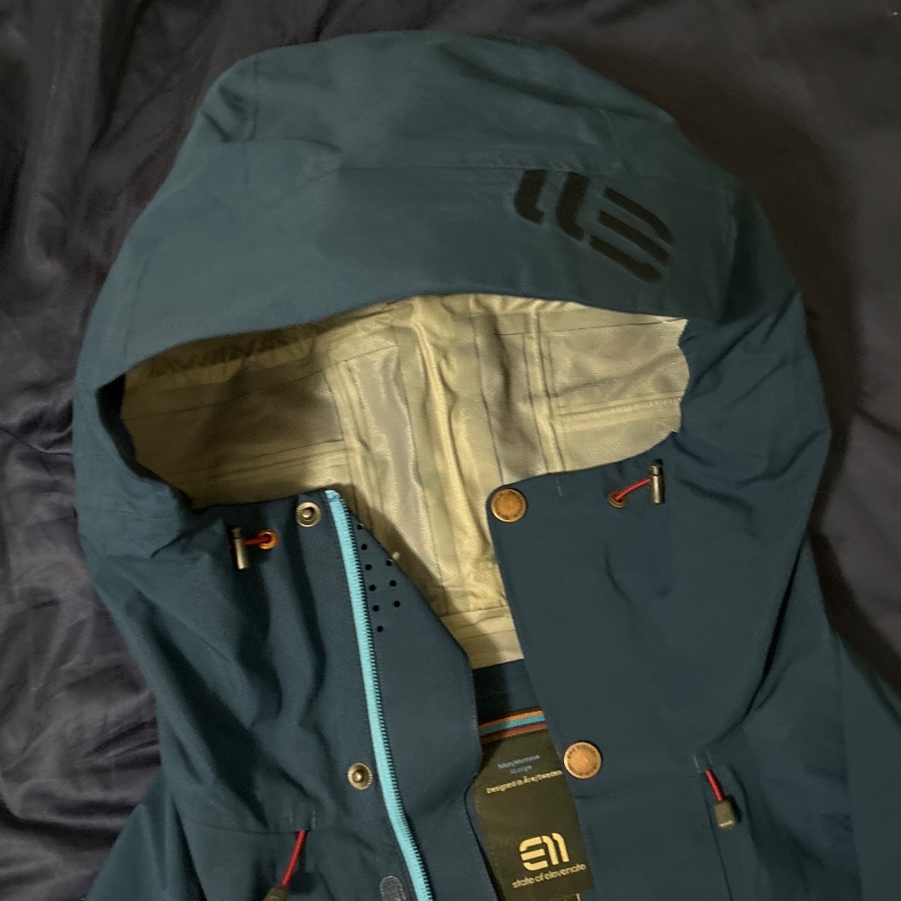 Males State of Elevenate ski jacket RN 147511